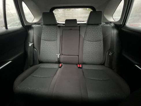 Used 2025 Toyota RAV4 XLE image 38