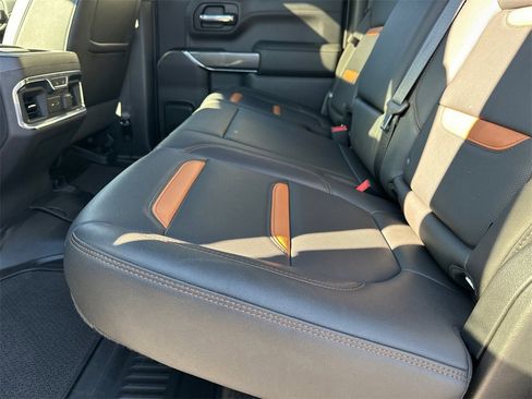 Used 2021 GMC Sierra 1500 AT4 w/ AT4 Value Package image 21