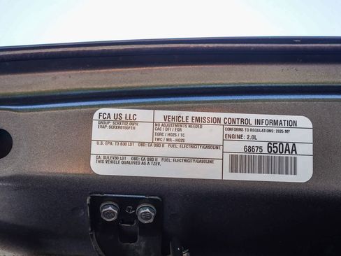 Used 2025 Jeep Wrangler Unlimited Sahara w/ Safety Group AWD/4WD image 28