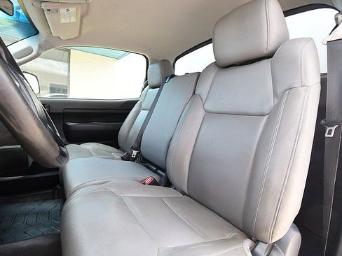 Used 2015 Toyota Tundra SR image 9