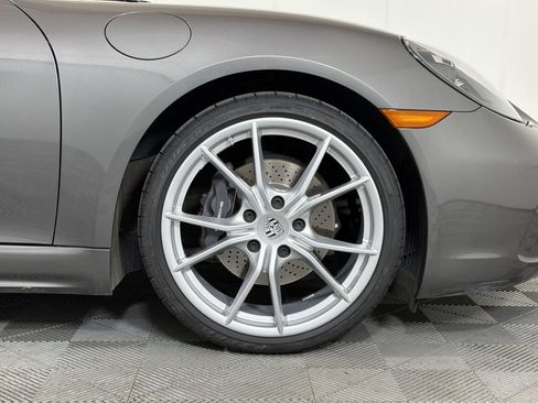 Certified 2024 Porsche 718 Cayman RWD image 15