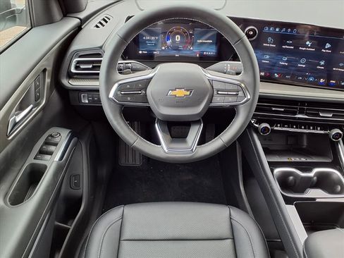 New 2026 Chevrolet Traverse LT w/ Driver Confidence Package image 11