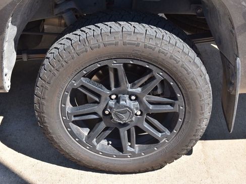 Used 2019 Toyota Tundra SR5 w/ SR5 Upgrade Package image 12