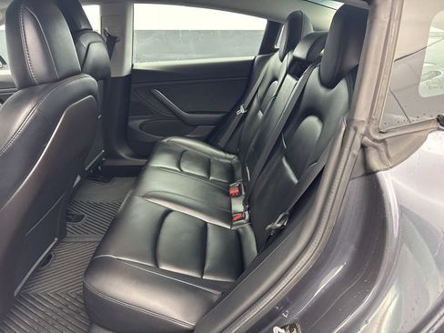 Used 2019 Tesla Model 3 Standard Range Plus image 14