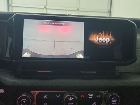 New 2026 Jeep Gladiator Sport image 25