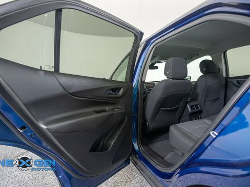Used 2021 Chevrolet Equinox LT FWD image 24