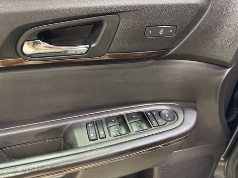 Used 2014 GMC Acadia Denali FWD image 34