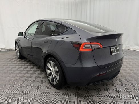 Used 2021 Tesla Model Y Long Range AWD/4WD image 7