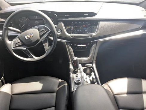 Used 2024 Cadillac XT5 Luxury FWD image 17