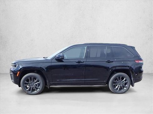New 2026 Jeep Grand Cherokee Limited AWD/4WD image 2