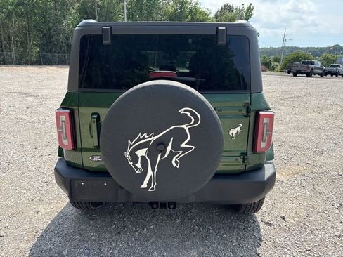 Used 2023 Ford Bronco Outer Banks AWD/4WD image 6