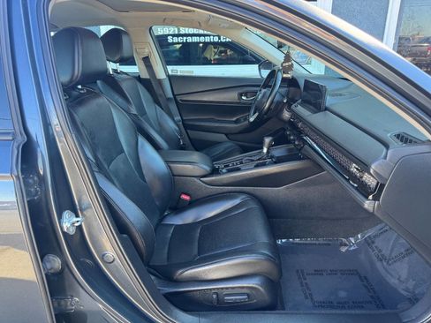 Used 2024 Honda Accord Touring image 13