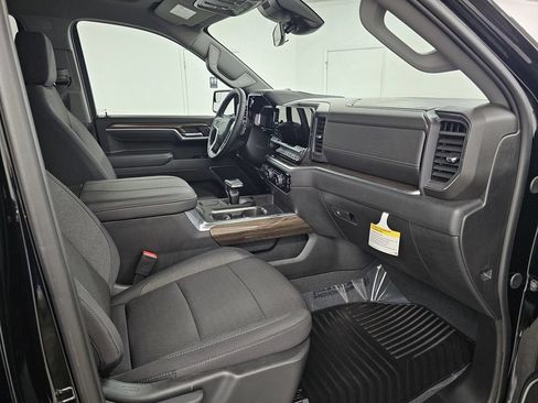 Used 2026 Chevrolet Silverado 1500 RST w/ Z71 Off-Road Package AWD/4WD image 30