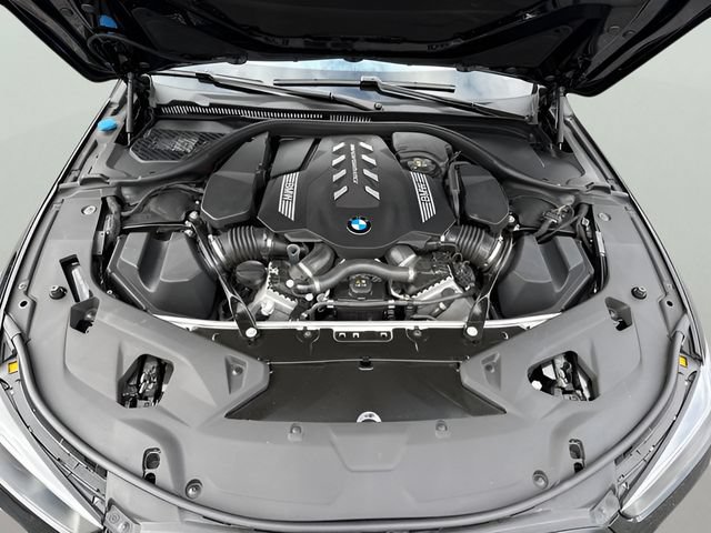 Used 2026 BMW M850i xDrive Coupe w/ M Sport Professional Package AWD/4WD image 21
