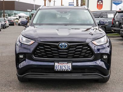 Used 2021 Toyota Highlander XLE