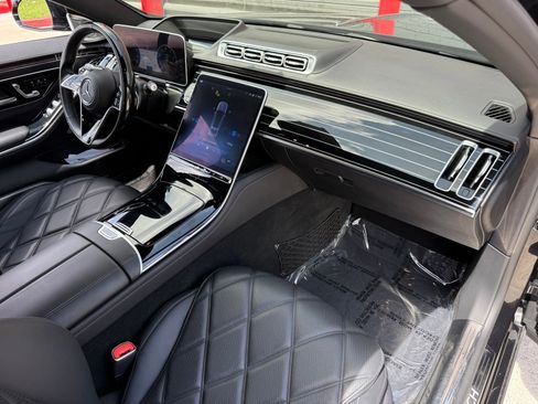 Used 2024 Mercedes-Benz Maybach S 580 4MATIC w/ Manufaktur Leather Package image 33