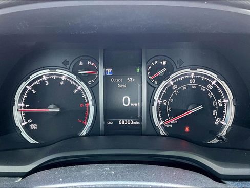 Used 2022 Toyota 4Runner TRD Off-Road Premium AWD/4WD image 20