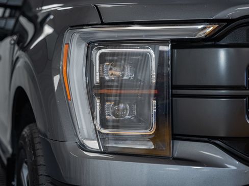 Used 2021 Ford F150 Lariat w/ Equipment Group 502A High AWD/4WD image 11