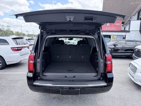 Used 2017 Chevrolet Suburban Premier AWD/4WD image 5