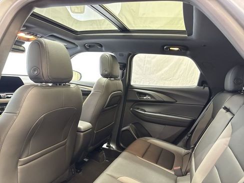 Used 2024 Chevrolet TrailBlazer ACTIV w/ Convenience Package image 14