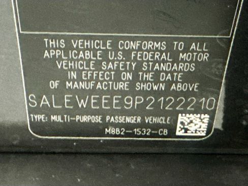 Certified 2023 Land Rover Defender 110 Carpathian Edition image 31