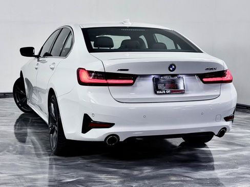 Used 2021 BMW 330i xDrive Sedan w/ Premium Package AWD/4WD image 9