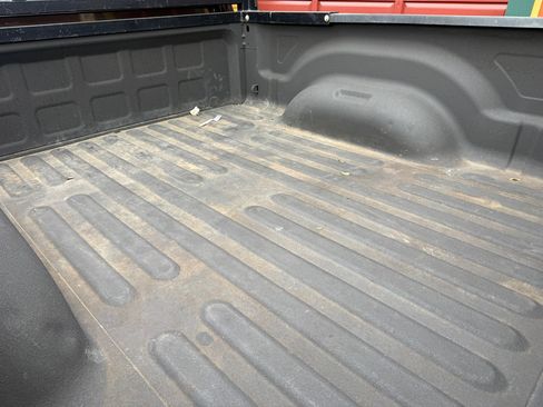 Used 2018 RAM 2500 Tradesman w/ Chrome Appearance Group image 15