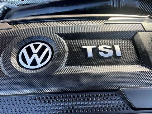 Used 2017 Volkswagen Beetle 1.8T SE image 32