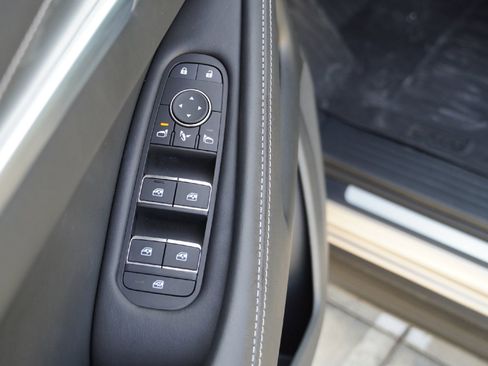 Certified 2023 INFINITI QX60 Luxe w/ Cargo Package image 24