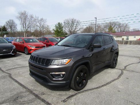 Used 2018 Jeep Compass Latitude w/ Popular Equipment Group image 3
