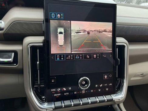 New 2026 GMC Yukon XL Denali w/ Denali Reserve Package image 25