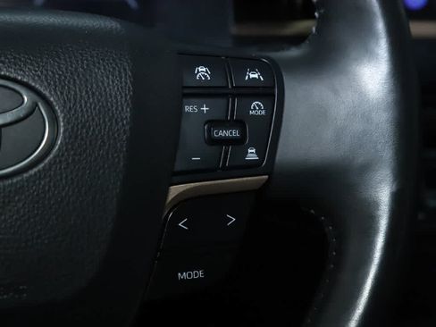 Certified 2023 Toyota Crown AWD/4WD image 25