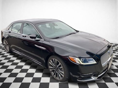 Used 2019 Lincoln Continental Select w/ Continental Climate Package image 30