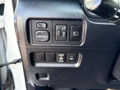 Used 2023 Toyota 4Runner SR5 Premium AWD/4WD image 27