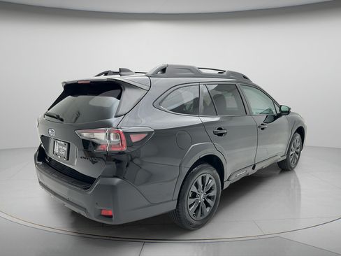 Used 2024 Subaru Outback Onyx Edition AWD/4WD image 5