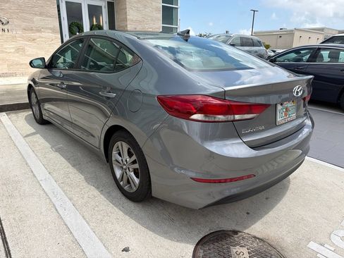 Used 2018 Hyundai Elantra SEL FWD image 8