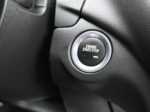 Used 2024 Chevrolet Equinox LT FWD image 18