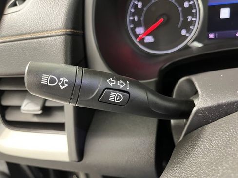 Used 2021 GMC Terrain SLE w/ Driver Convenience Package image 23