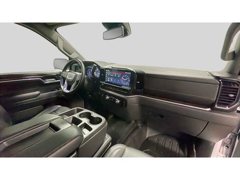 Used 2022 GMC Sierra 1500 SLT AWD/4WD image 18