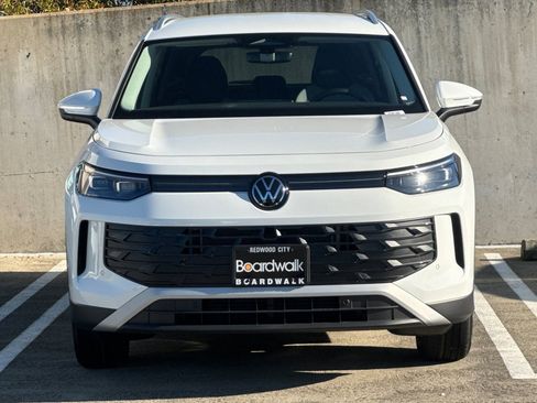 New 2026 Volkswagen Tiguan S AWD/4WD image 9