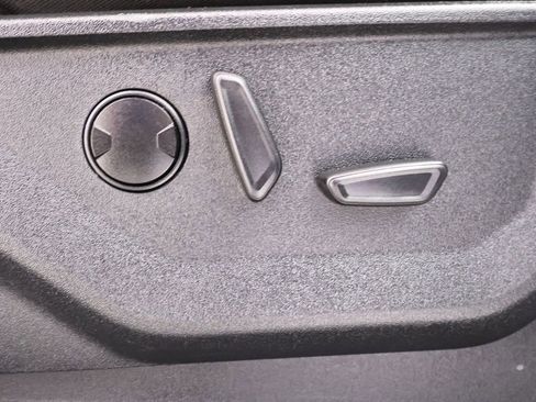 Certified 2022 Ford F150 XLT w/ Equipment Group 302A High image 18