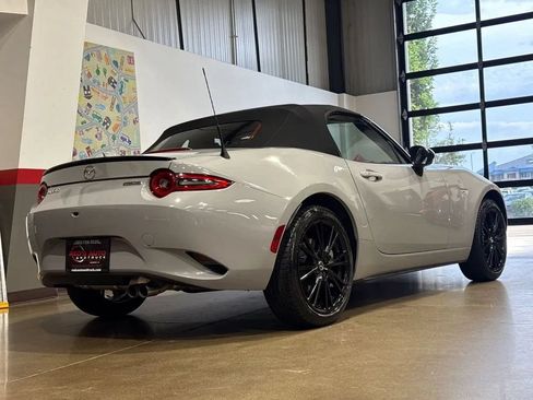 Used 2026 MAZDA MX-5 Miata Club w/ Interior Package RWD image 27