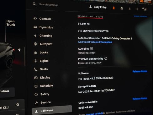 Used 2022 Tesla Model Y Performance image 27