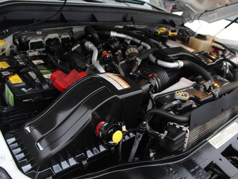 Used 2014 Ford F250 Lariat w/ Lariat Interior Package image 35