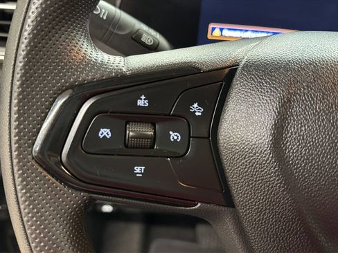 Used 2025 Chevrolet TrailBlazer LT AWD/4WD image 18