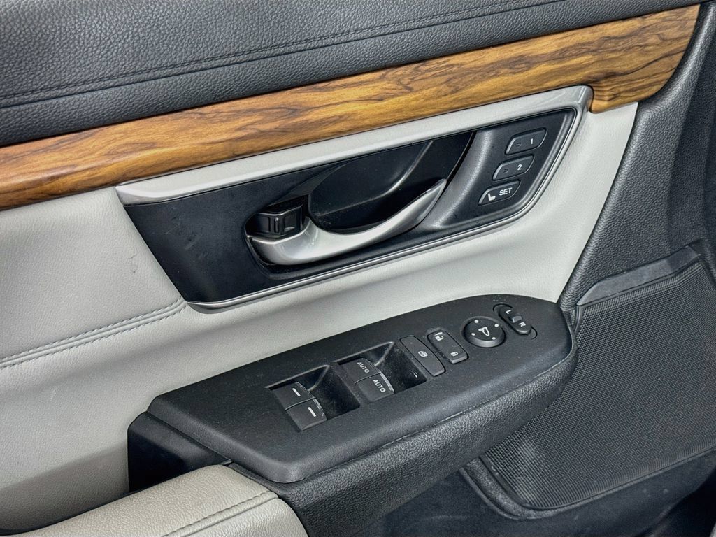 Used 2021 Honda CR-V EX-L image 17