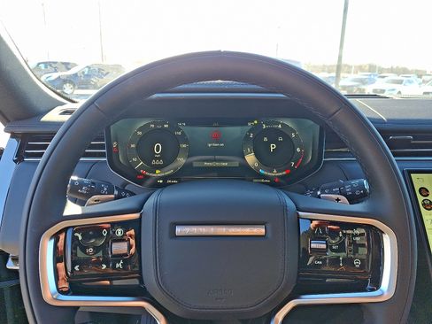 New 2026 Land Rover Range Rover Sport SE image 17