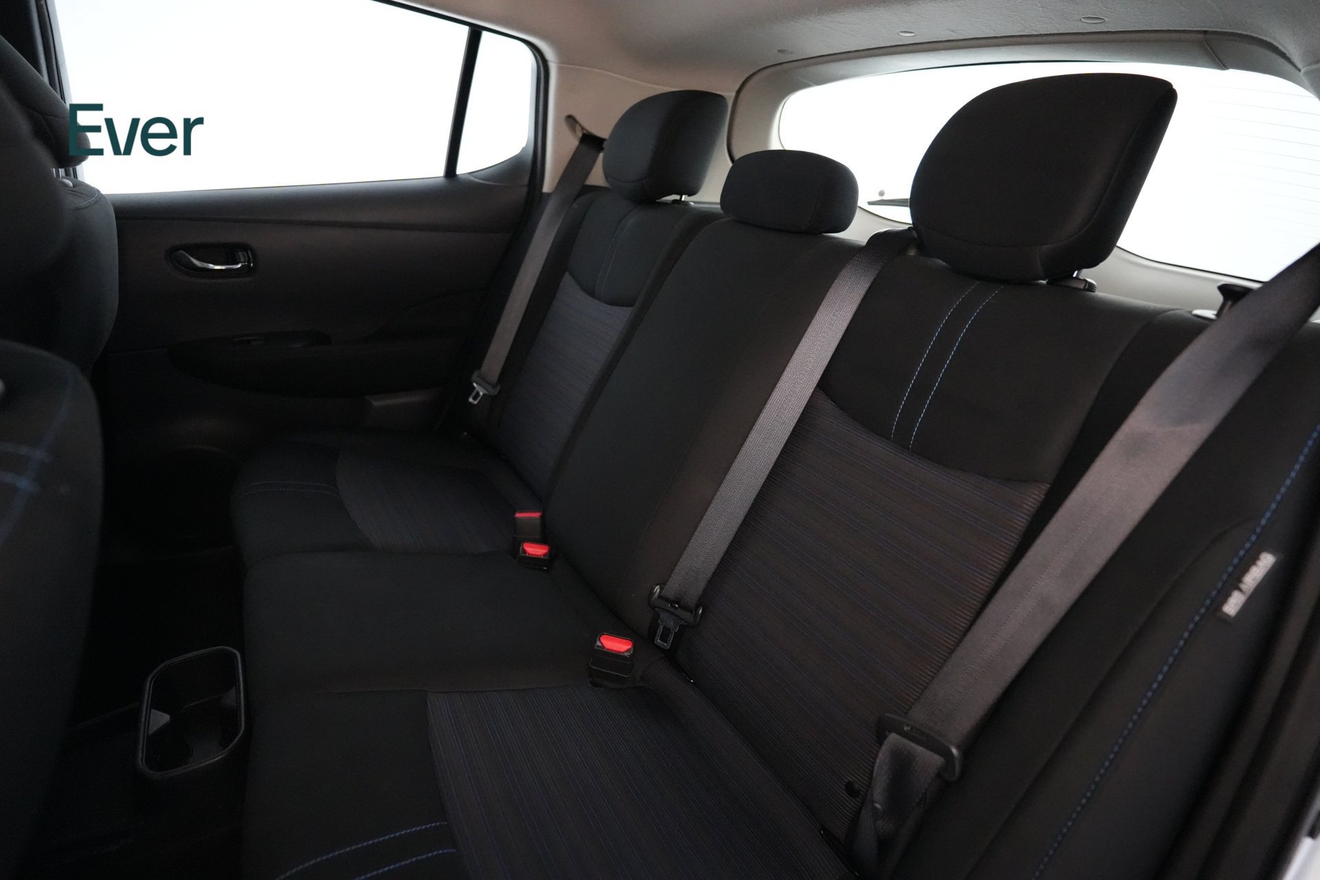 Used 2025 Nissan Leaf S FWD image 24