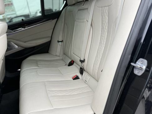 Used 2017 BMW 530i xDrive AWD/4WD image 14