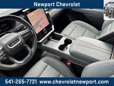 New 2025 GMC Acadia AT4 w/ Super Cruise Package image 8